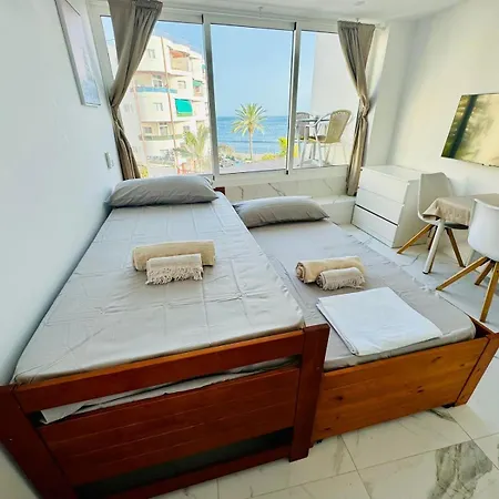 Daire Cristianos Must-see Beachfront Apartment, Stunning Views In Tenerife Los Cristianos (Tenerife)