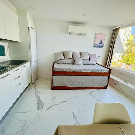 Cristianos Must-see Beachfront Apartment, Stunning Views In Tenerife