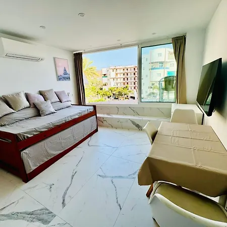 Cristianos Must-see Beachfront Apartment, Stunning Views In Tenerife