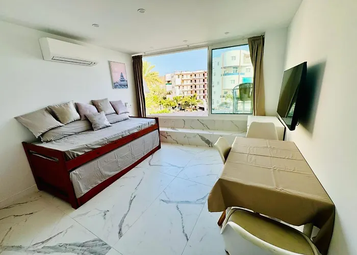 Cristianos Must-see Beachfront Apartment, Stunning Views In Tenerife
