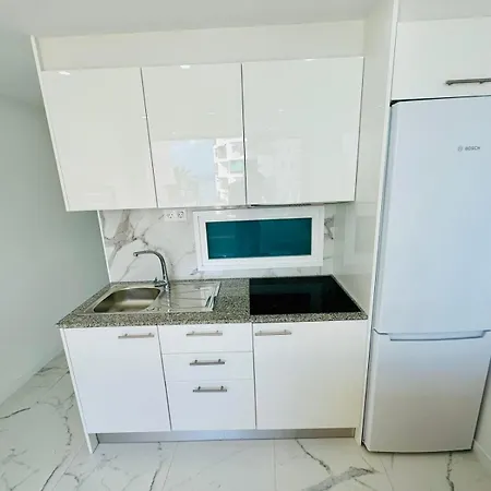 Cristianos Must-see Beachfront Apartment, Stunning Views In Tenerife Los Cristianos (Tenerife)