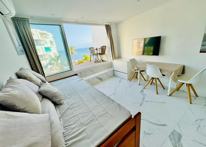 Cristianos Must-see Beachfront Apartment, Stunning Views In Tenerife